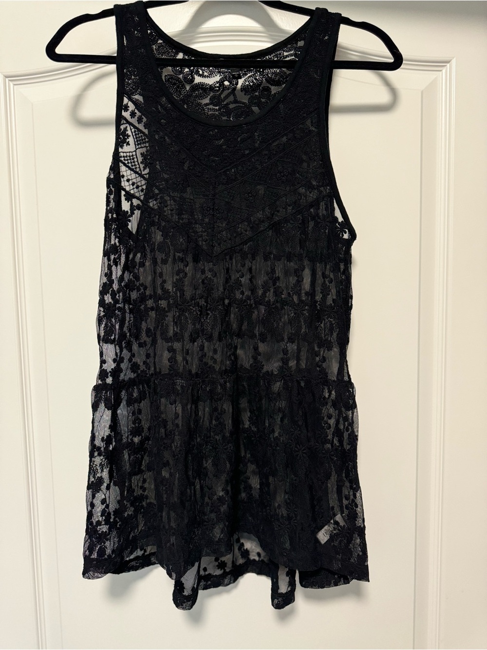 Express Black Embroidered Lace Sleeveless Tunic Top Women’s M Sheer Boho